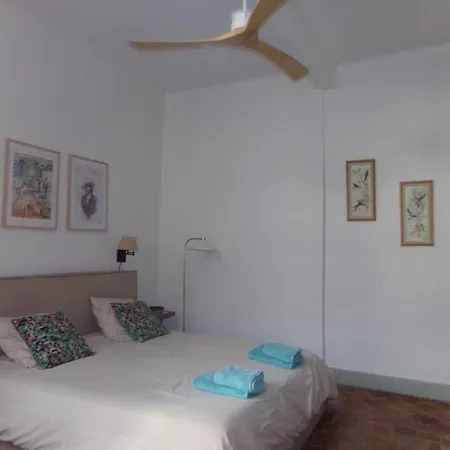 Apartment Un Joyau Occitan Nimes